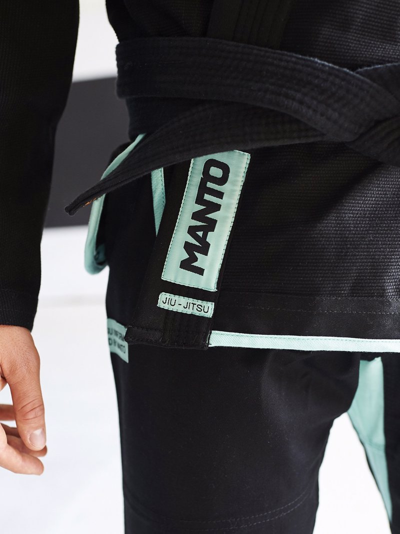 MANTO 'RISE' BJJ GI -BLACK